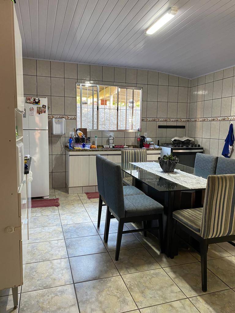 Chácara à venda com 4 quartos, 170m² - Foto 2