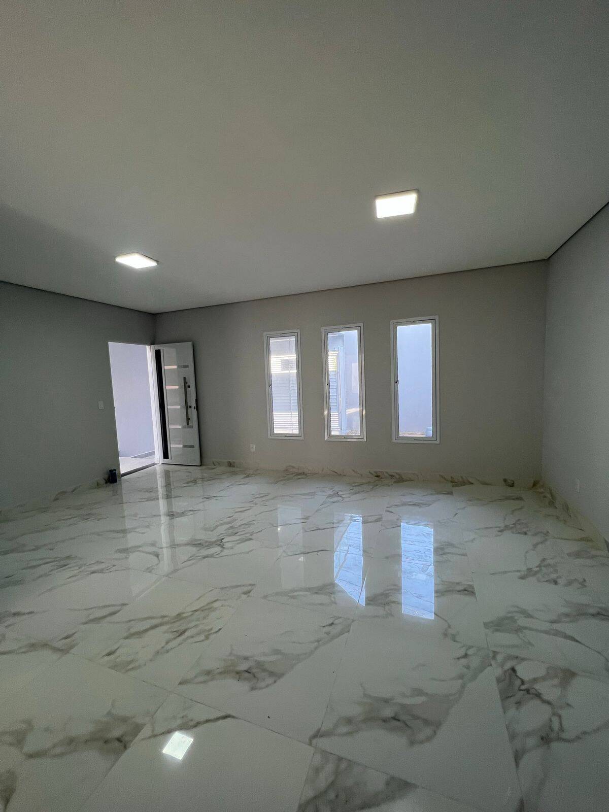 Depósito-Galpão-Armazém à venda com 3 quartos, 164m² - Foto 1