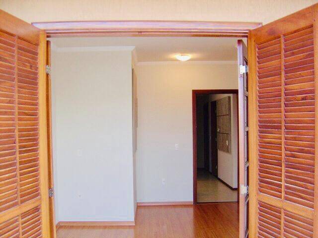 Depósito-Galpão-Armazém à venda com 3 quartos, 200m² - Foto 14