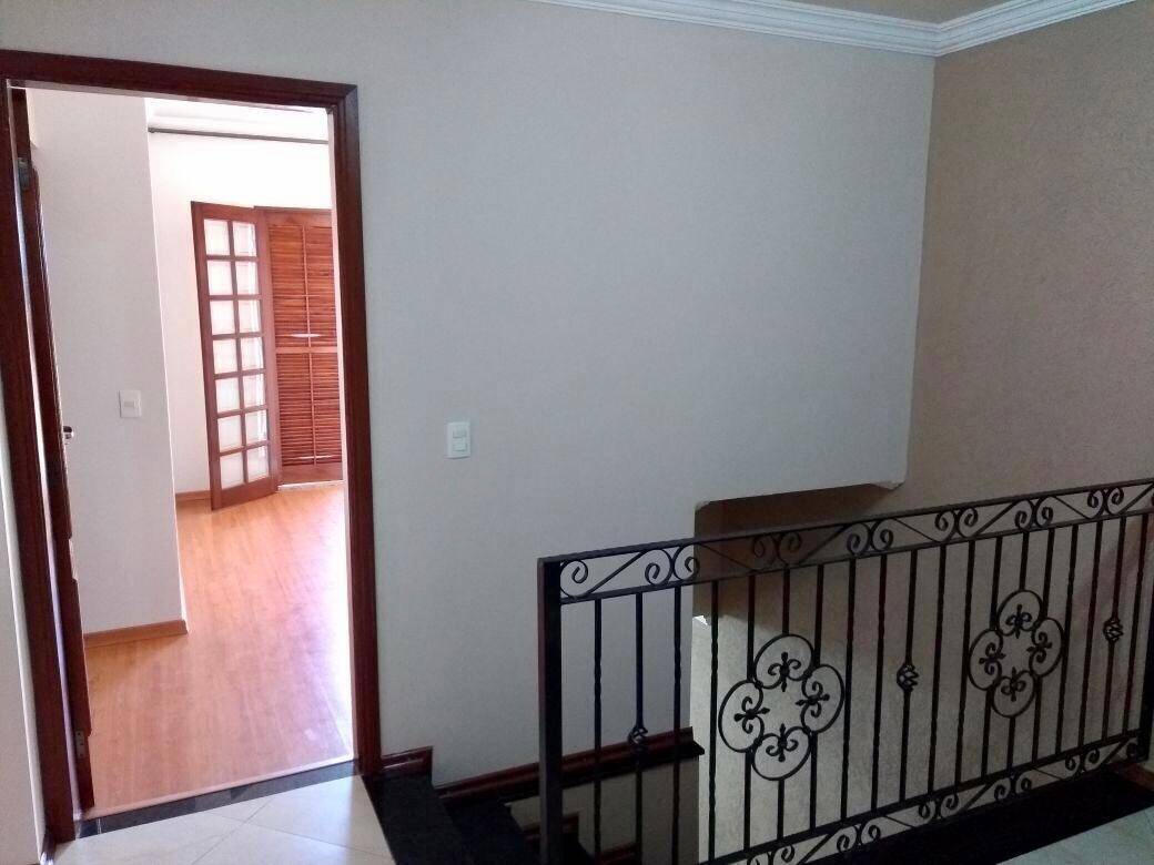 Depósito-Galpão-Armazém à venda com 3 quartos, 200m² - Foto 13
