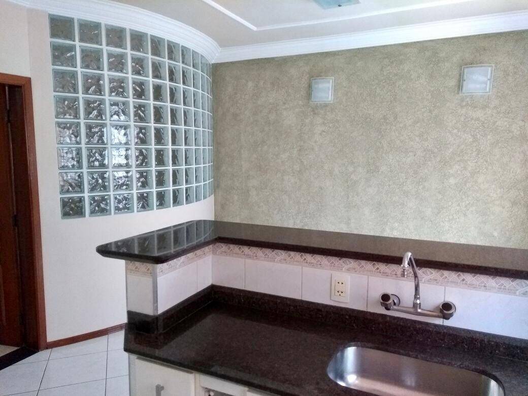 Depósito-Galpão-Armazém à venda com 3 quartos, 200m² - Foto 3