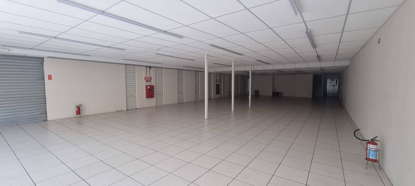 Prédio Inteiro para alugar, 950m² - Foto 4