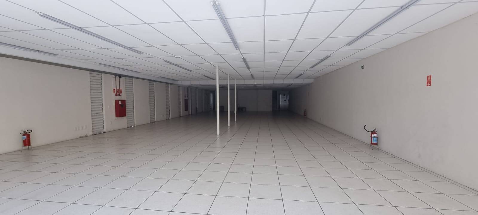 Prédio Inteiro para alugar, 950m² - Foto 1