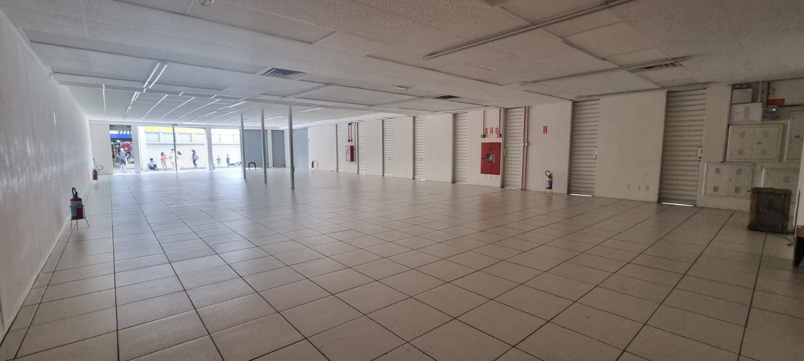 Prédio Inteiro para alugar, 950m² - Foto 2
