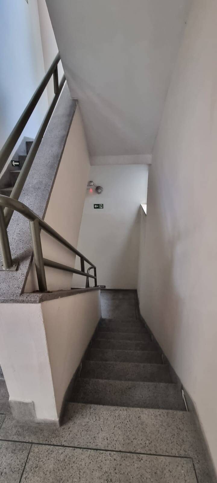 Prédio Inteiro para alugar, 950m² - Foto 16