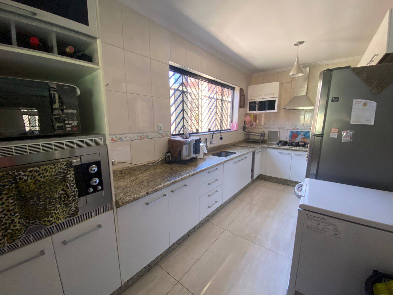 Depósito-Galpão-Armazém à venda com 4 quartos, 330m² - Foto 2