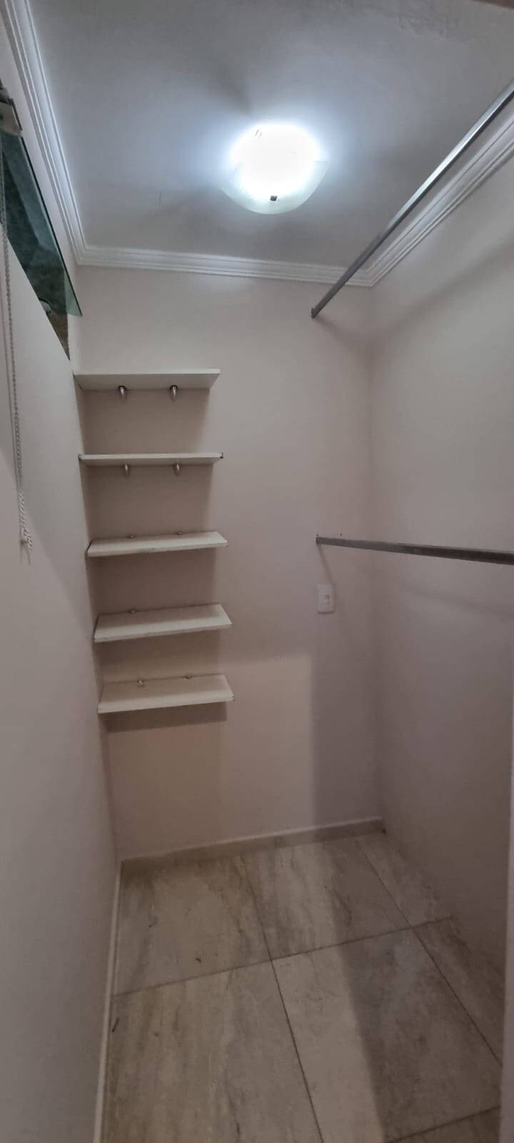 Casa à venda com 3 quartos, 230m² - Foto 5