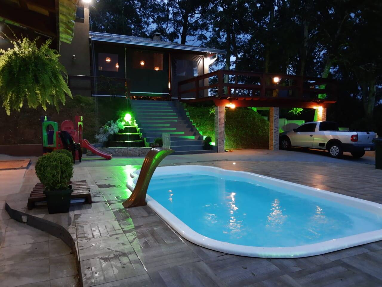 Chácara à venda com 2 quartos, 158m² - Foto 1