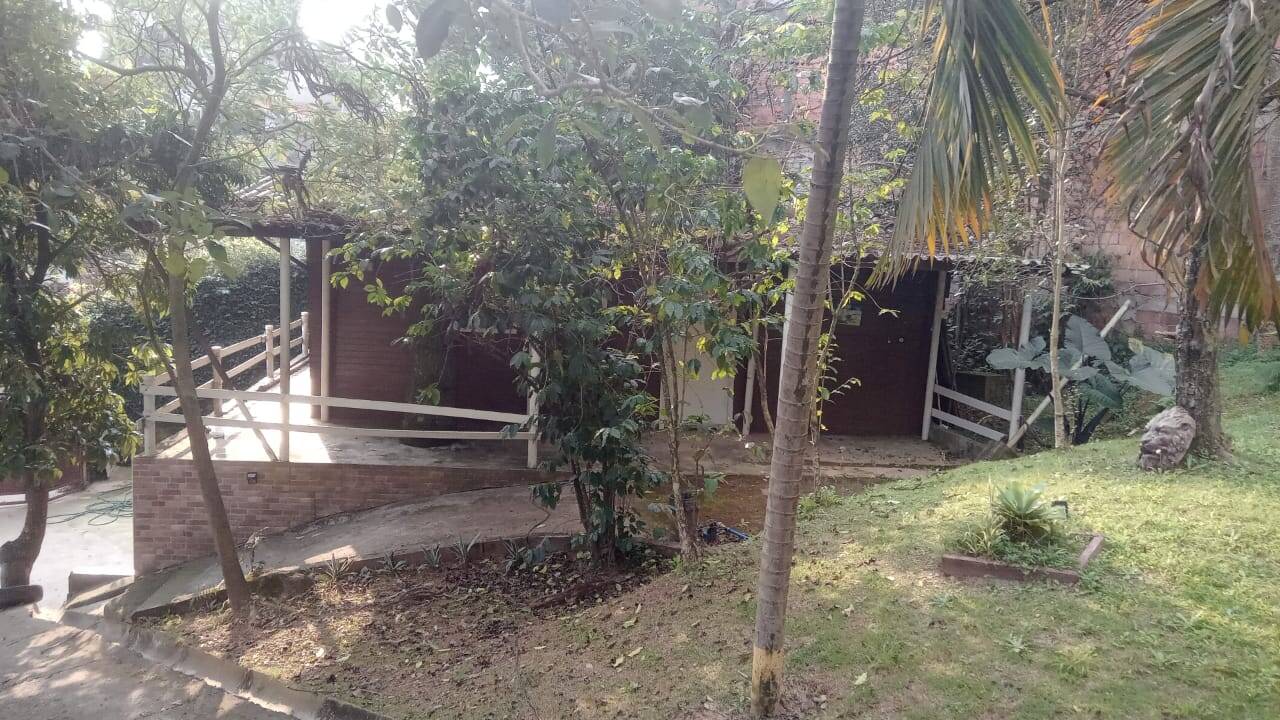 Chácara à venda com 2 quartos, 158m² - Foto 23