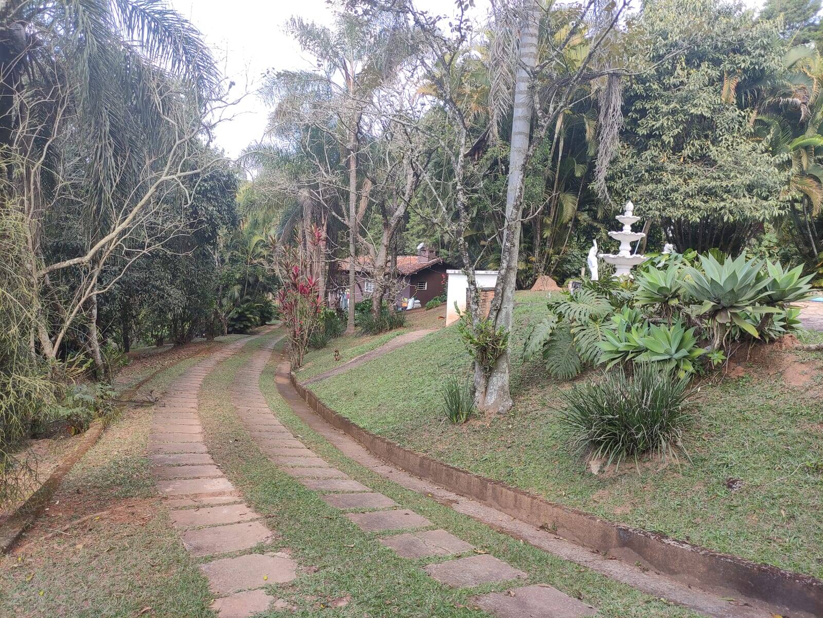 Chácara à venda com 4 quartos, 313m² - Foto 24