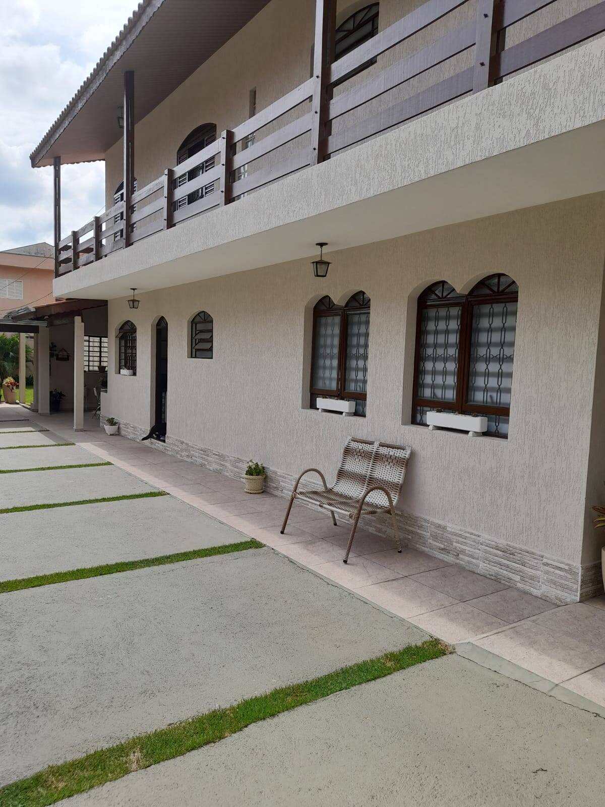 Depósito-Galpão-Armazém à venda com 4 quartos, 220m² - Foto 1