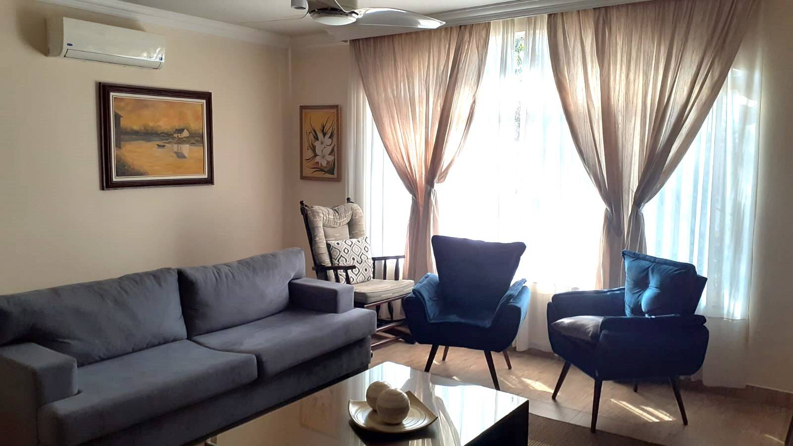 Casa, 3 quartos, 180 m² - Foto 1