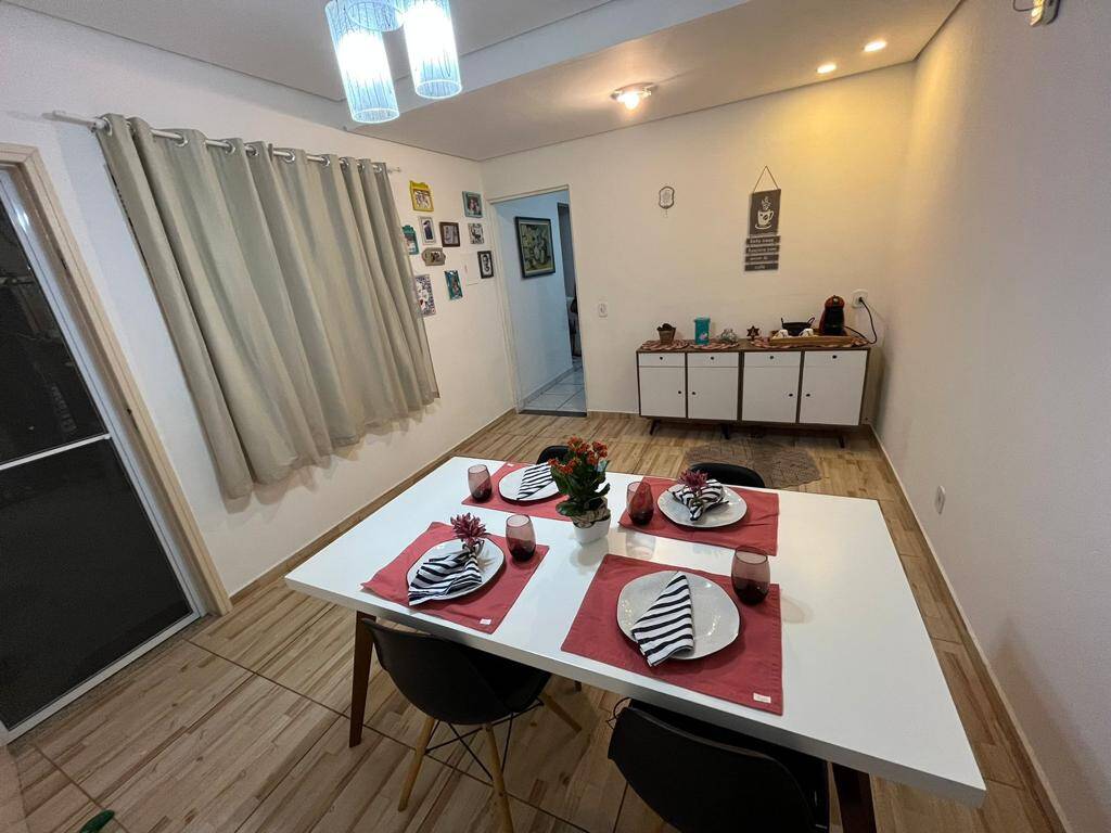 Casa, 2 quartos, 80 m² - Foto 1