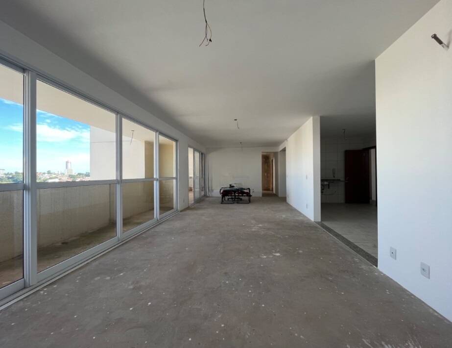 Depósito-Galpão-Armazém à venda com 4 quartos, 230m² - Foto 1