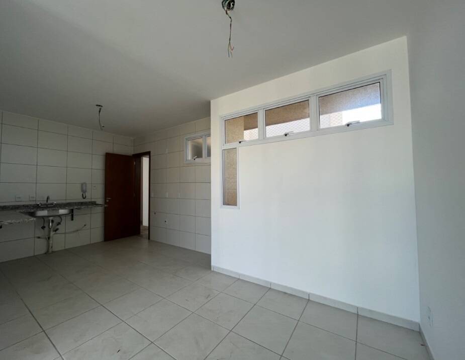 Depósito-Galpão-Armazém à venda com 4 quartos, 230m² - Foto 3