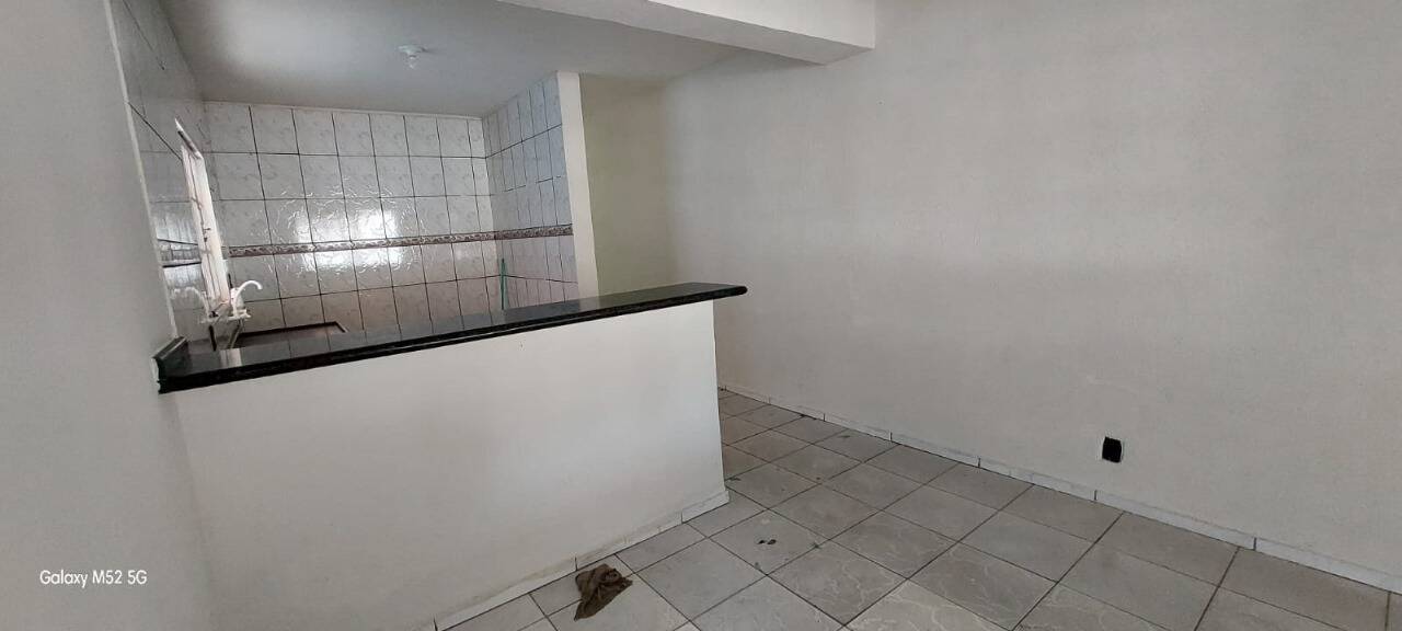 Casa, 2 quartos, 165 m² - Foto 1