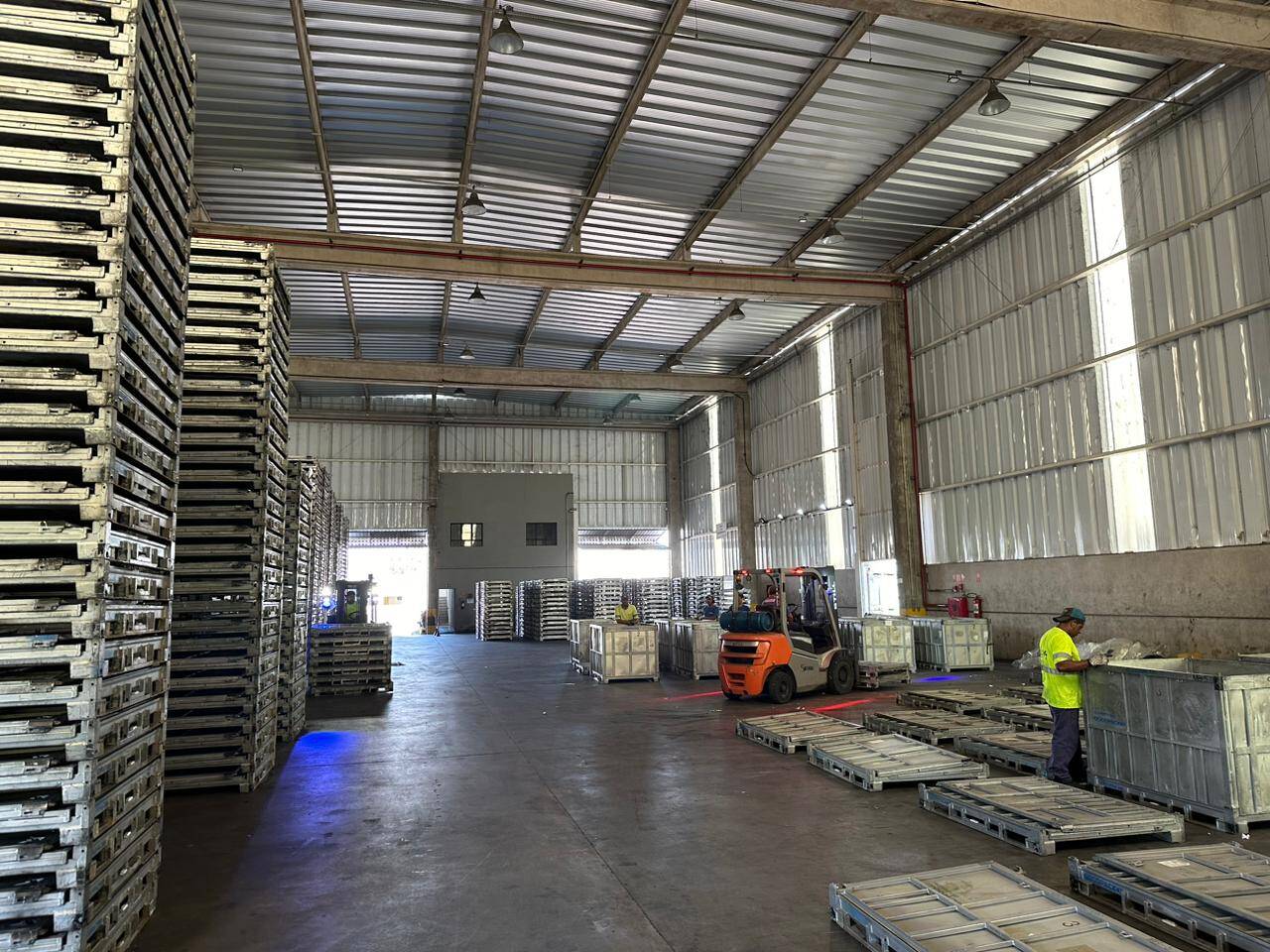 Depósito-Galpão, 1650 m² - Foto 1