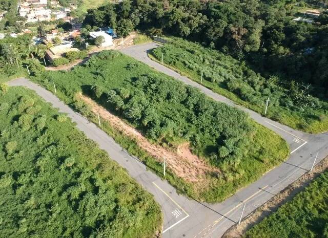 Terreno à venda, 320m² - Foto 2