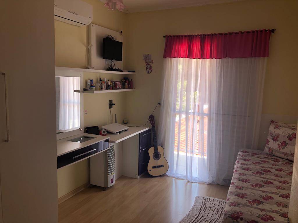 Chácara à venda com 2 quartos, 205m² - Foto 7