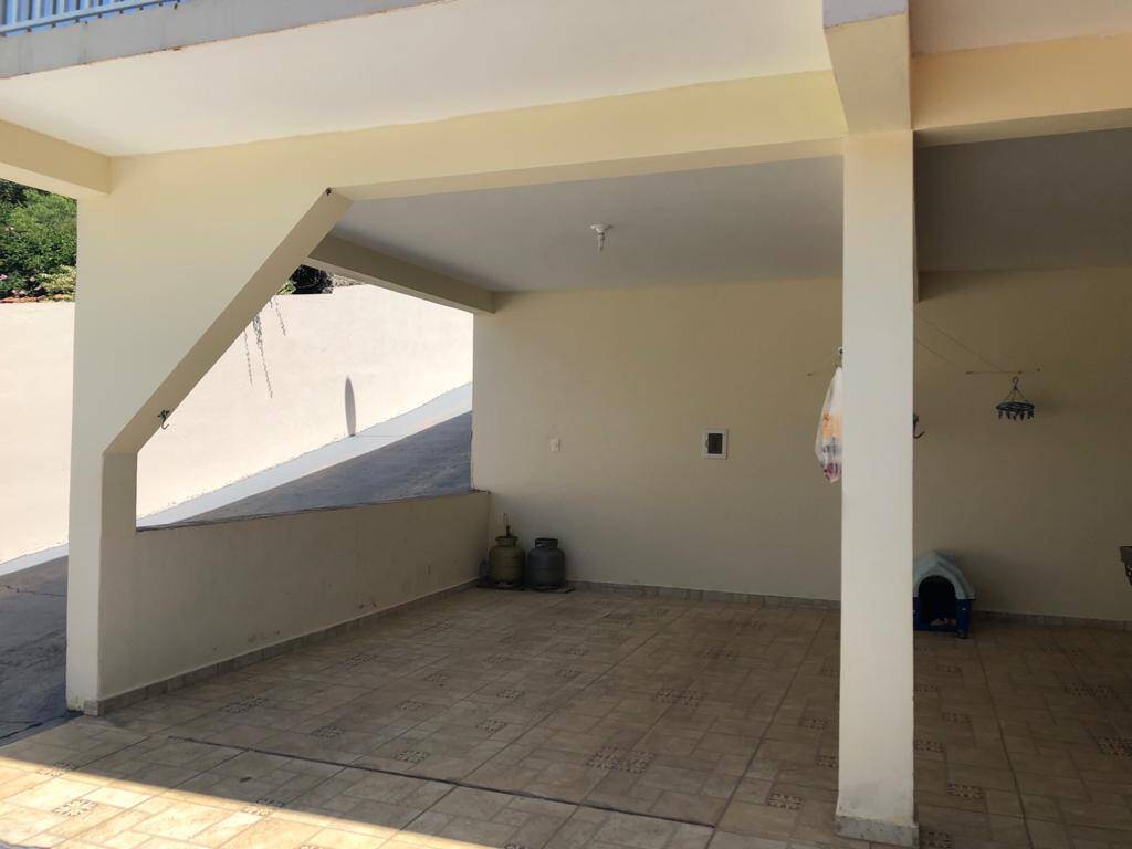 Chácara à venda com 2 quartos, 205m² - Foto 18