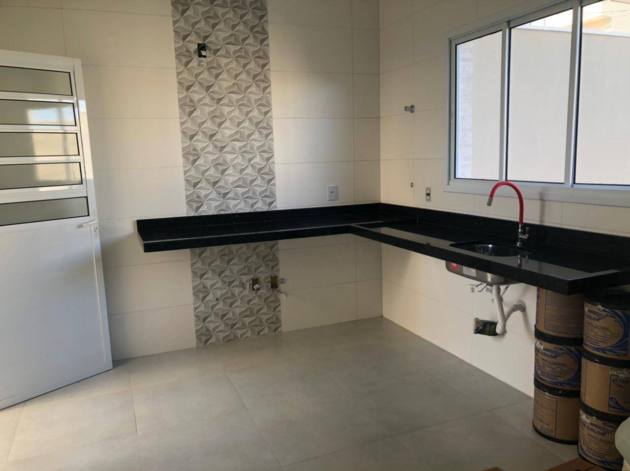 Casa, 3 quartos, 76 m² - Foto 2