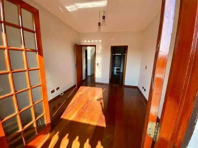 Depósito-Galpão-Armazém à venda com 5 quartos, 429m² - Foto 1