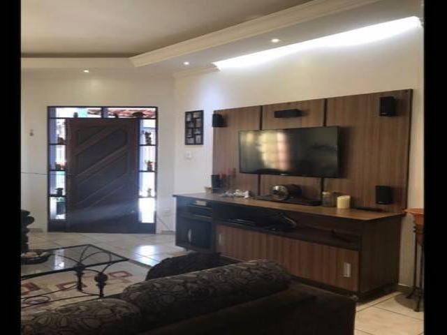 Casa para Venda em Jundiaí - 3